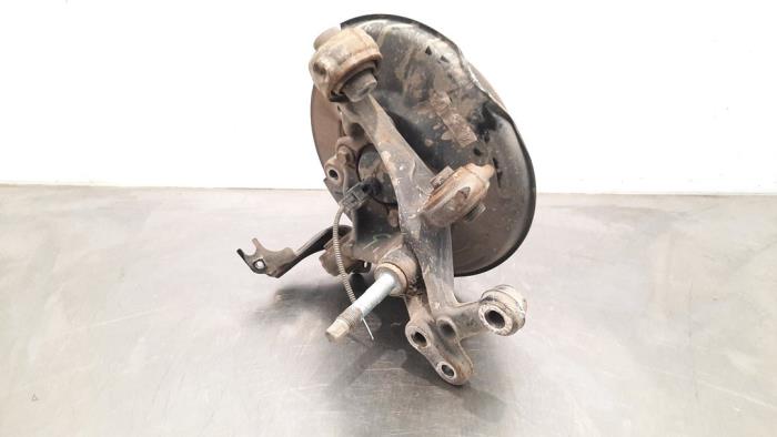 Knuckle, rear right from a Toyota Corolla Touring Sport (E21/EH1) 1.8 16V Hybrid 2022