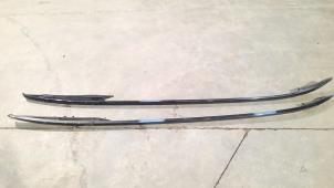 Used Roof rail kit Landrover Discovery Sport (LC) 2.0 TD4 150 16V Price on request offered by Autohandel Didier