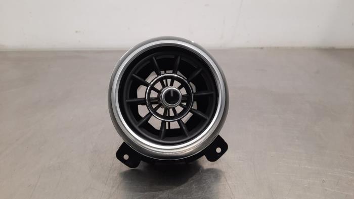 Begagnade Luftmunstycke, instrumentbräda MG HS/EHS I (AS23) 1.5 EHS T-GDI Hybrid Pris € 30,25 Inklusive moms erbjuds av Autohandel Didier