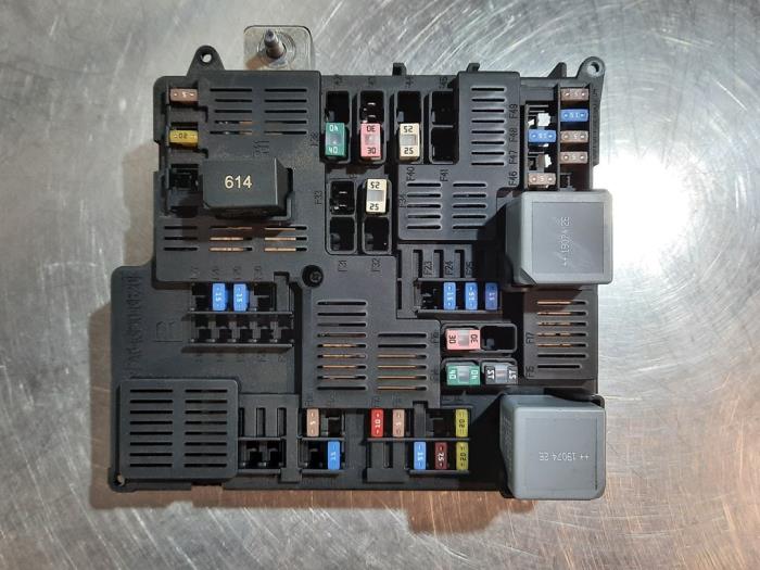 Fuse box Volvo XC60 II 2.0 D3 16V 31473770 Autohandel Didier
