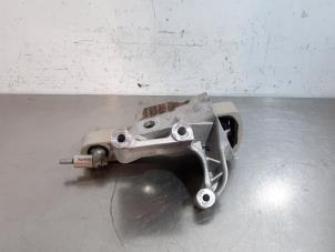 Used Engine mount Volvo XC60 II (UZ) 2.0 D3 16V Price on request offered by Autohandel Didier