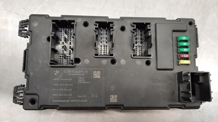 Fuse box from a BMW M4 (F82) M4 3.0 24V TwinPower Turbo 2017
