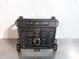 Used Navigation control panel Opel Zafira Tourer (P12) 1.6 CDTI 16V ecoFLEX 136 Price € 133,10 Inclusive VAT offered by Autohandel Didier