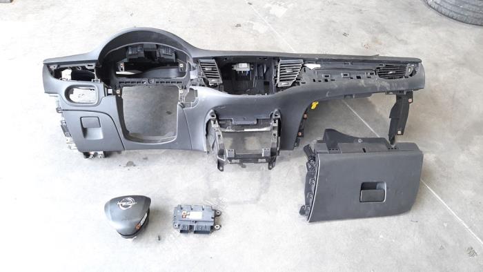 Airbag set + dashboard from a Opel Astra K Sports Tourer 1.6 CDTI 110 16V 2019