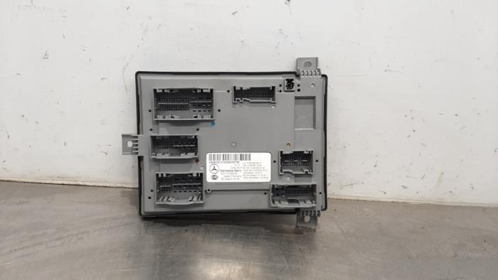 Used Body control computer Mercedes C Estate (S206) C-300 e 2.0 Turbo Price € 133,10 Inclusive VAT offered by Autohandel Didier