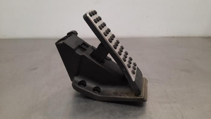 Accelerator pedal Mercedes C Estate - A2233000500