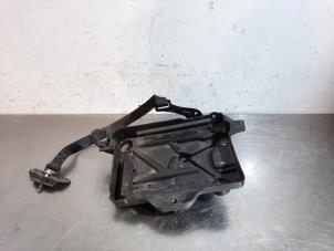 Used Battery box Fiat Fiorino (225) 1.3 D 16V Multijet Price € 21,18 Inclusive VAT offered by Autohandel Didier