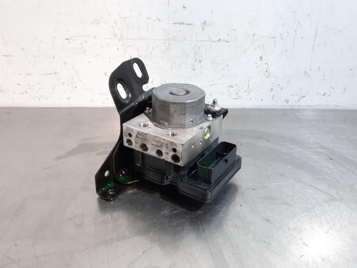 Begagnade ABS-pump Fiat Fiorino (225) 1.3 D 16V Multijet Pris € 199,65 Inklusive moms erbjuds av Autohandel Didier