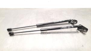 Used Set of tailgate gas struts Kia Rio IV (YB) 1.0i T-GDi 100 MHEV Price € 42,35 Inclusive VAT offered by Autohandel Didier