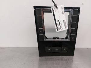 Usados Interruptor de freno de mano Skoda Superb (3V3) 2.0 TDI Precio € 60,50 IVA incluido ofrecido por Autohandel Didier