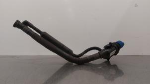 Used Filler pipe adblue tank Volkswagen Touran (5T1) 1.6 TDI SCR BlueMotion Technology Price € 30,25 Inclusive VAT offered by Autohandel Didier