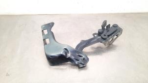 Used Bonnet Hinge Mercedes GLC (X253) 2.2 250d 16V BlueTEC 4-Matic Price on request offered by Autohandel Didier