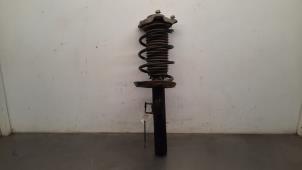 Used Fronts shock absorber, left Mercedes A (177.0) 1.3 A-200 Turbo 16V Price € 187,55 Inclusive VAT offered by Autohandel Didier