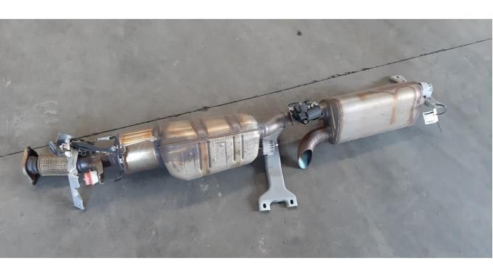 Usagé Echappement (complet) Mercedes CLA (118.3) 1.3 CLA-250 e Turbo 16V Prix € 665,50 Prix TTC proposé par Autohandel Didier