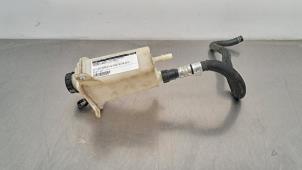 Used Power steering fluid reservoir Citroen Jumper (U9) 2.0 BlueHDi 160 Price € 48,40 Inclusive VAT offered by Autohandel Didier