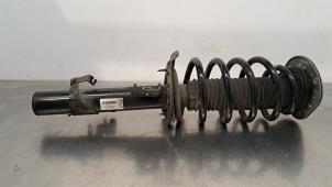Used Fronts shock absorber, left Landrover Discovery Sport (LC) 2.0 TD4 150 16V Price € 163,35 Inclusive VAT offered by Autohandel Didier