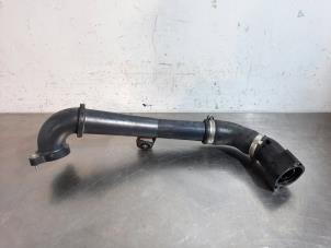 Used Air intake hose Volkswagen T-Roc 2.0 TDI 150 4Motion 16V Price € 60,50 Inclusive VAT offered by Autohandel Didier