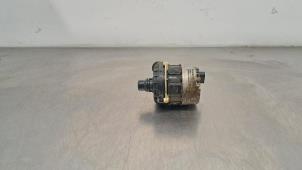 Used Additional water pump Mercedes Vito (447.6) 1.7 110 CDI 16V Price € 96,80 Inclusive VAT offered by Autohandel Didier