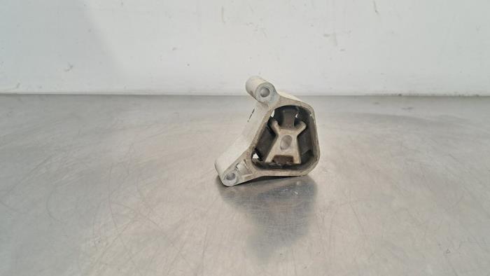 Used Engine mount Mercedes Vito (447.6) 1.7 110 CDI 16V Price € 24,20 Inclusive VAT offered by Autohandel Didier