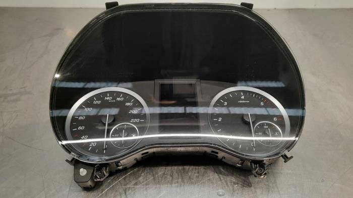 Odometer KM from a Mercedes-Benz Vito (447.6) 1.7 110 CDI 16V 2021