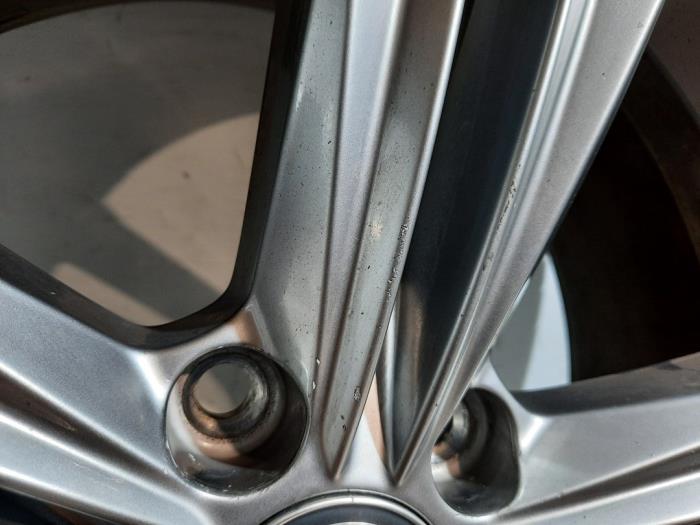 Obrecz + Opona z Volkswagen T-Roc 2.0 TDI 150 4Motion 16V 2019