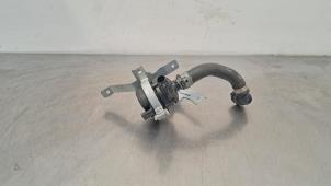 Used Additional water pump Mercedes A (177.0) 2.0 A-180d Price € 90,75 Inclusive VAT offered by Autohandel Didier