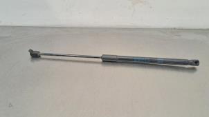 Used Rear gas strut, left Mercedes A (177.0) 2.0 A-180d Price € 18,15 Inclusive VAT offered by Autohandel Didier