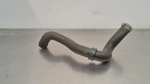 Used Radiator hose Renault Captur (2R) 1.5 Energy dCi 90 FAP Price € 24,20 Inclusive VAT offered by Autohandel Didier