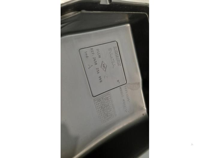 Caja de fusibles de un Renault Captur (2R) 1.5 Energy dCi 90 FAP 2018