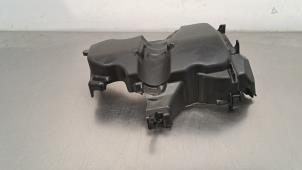 Used Engine cover Renault Captur (2R) 1.5 Energy dCi 90 FAP Price € 30,25 Inclusive VAT offered by Autohandel Didier