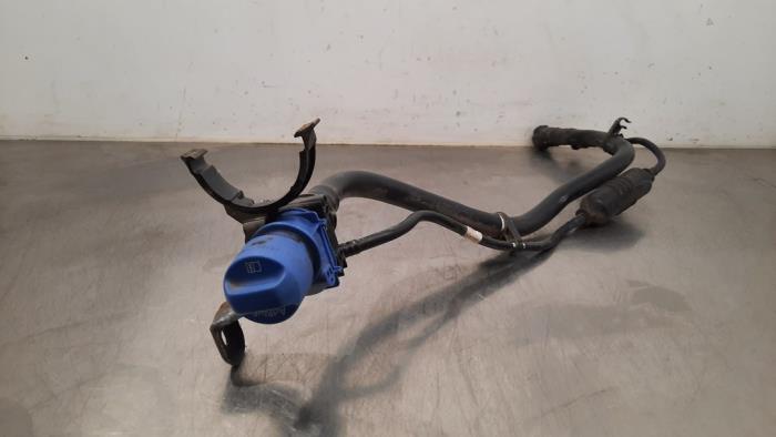 Gebrauchte Füllrohr adbluetank Peugeot 5008 II (M4/MC/MJ/MR) 2.0 BlueHDi 180 16V Preis € 48,40 Mit Mehrwertsteuer angeboten von Autohandel Didier