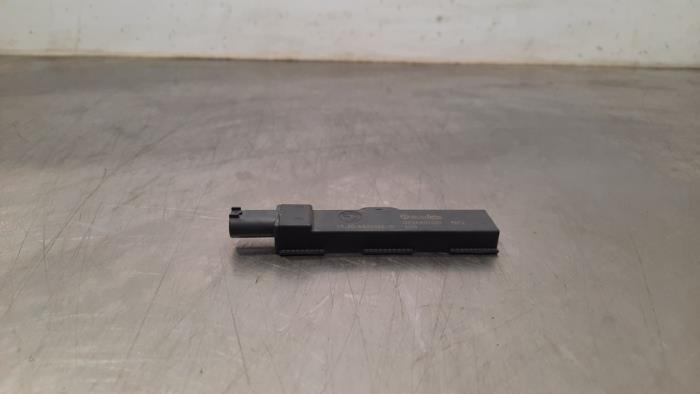 Używane Keyless Entry-Antena BMW 3 serie (G20) 330e 2.0 TwinPower Turbo 16V Cena € 30,25 Z VAT oferowane przez Autohandel Didier