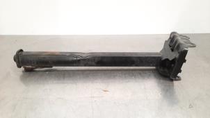 Used Front bumper bracket, left Peugeot 5008 II (M4/MC/MJ/MR) 1.2 12V e-THP PureTech 130 Price on request offered by Autohandel Didier