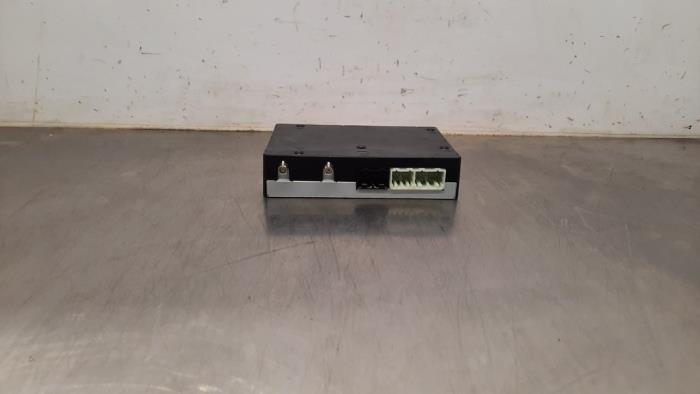 Używane Modul WiFi Opel Grandland (X) 1.2 Turbo 12V Cena € 133,10 Z VAT oferowane przez Autohandel Didier