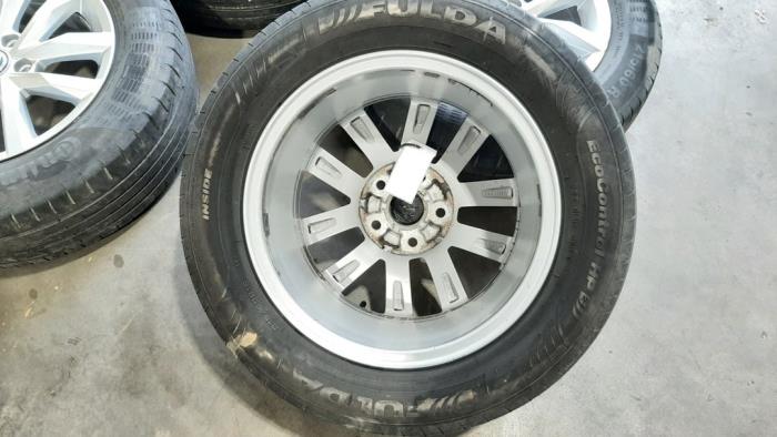 Felgen Set + Reifen van een Volkswagen Passat