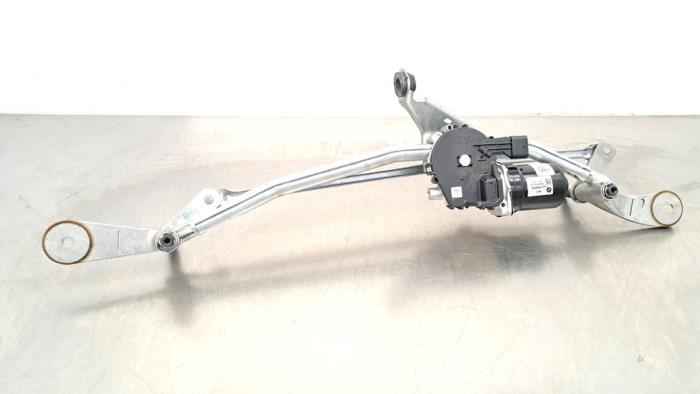 Wiper motor + mechanism from a BMW 3 serie (G20) 330e 2.0 TwinPower Turbo 16V 2022