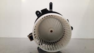 Used Heating and ventilation fan motor Peugeot 3008 II (M4/MC/MJ/MR) 1.5 BlueHDi 130 Price € 66,55 Inclusive VAT offered by Autohandel Didier