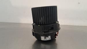 Used Heating and ventilation fan motor Renault Arkana (RJLL) Price on request offered by Autohandel Didier