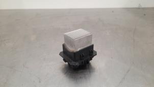 Used Heater resistor Renault Arkana (RJLL) Price on request offered by Autohandel Didier