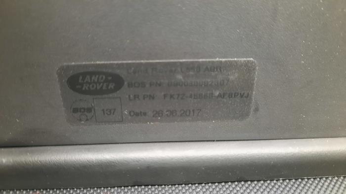 Plage arrière d'un Land Rover Discovery Sport (LC) 2.0 TD4 150 16V 2017