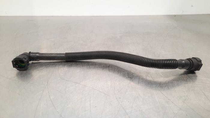 Fuel line from a Land Rover Discovery Sport (LC) 2.0 TD4 150 16V 2017