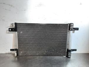Usagé Condensateur clim Citroen C4 Picasso (3D/3E) 1.2 12V PureTech 130 Prix € 127,05 Prix TTC proposé par Autohandel Didier