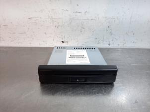 Used CD player Citroen C4 Picasso (3D/3E) 1.2 12V PureTech 130 Price € 96,80 Inclusive VAT offered by Autohandel Didier