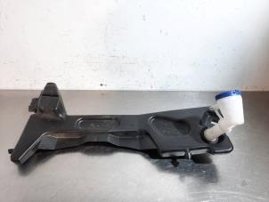 Used Front windscreen washer reservoir Citroen C4 Picasso (3D/3E) 1.2 12V PureTech 130 Price € 42,35 Inclusive VAT offered by Autohandel Didier