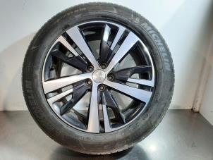 Used Wheel + tyre Peugeot 5008 II (M4/MC/MJ/MR) 1.5 BlueHDi 130 Price € 193,60 Inclusive VAT offered by Autohandel Didier