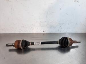 Used Front drive shaft, left Peugeot 5008 II (M4/MC/MJ/MR) 1.5 BlueHDi 130 Price € 90,75 Inclusive VAT offered by Autohandel Didier