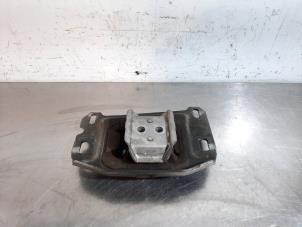 Used Gearbox mount Peugeot 5008 II (M4/MC/MJ/MR) 1.5 BlueHDi 130 Price € 30,25 Inclusive VAT offered by Autohandel Didier