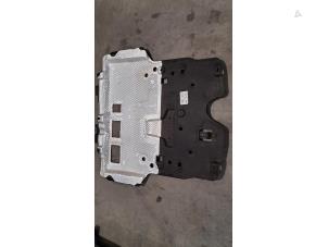 Used Engine protection panel Opel Mokka 1.2 Turbo 12V Price € 96,80 Inclusive VAT offered by Autohandel Didier