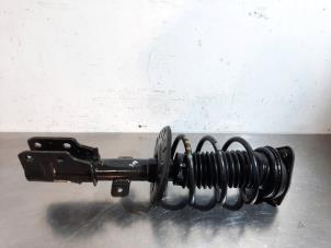 Used Fronts shock absorber, left Peugeot 5008 II (M4/MC/MJ/MR) 1.5 BlueHDi 130 Price € 96,80 Inclusive VAT offered by Autohandel Didier