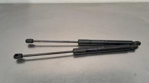 Used Set of tailgate gas struts Fiat 500X (334) 1.0 FireFly Turbo 120 12V Price € 30,25 Inclusive VAT offered by Autohandel Didier